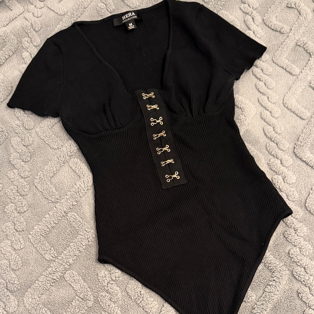 Hera Collection Black Ribbed Hook-Front Short-Sleeve Bodysuit